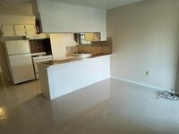 Building Photo - 1332 Stilt St
