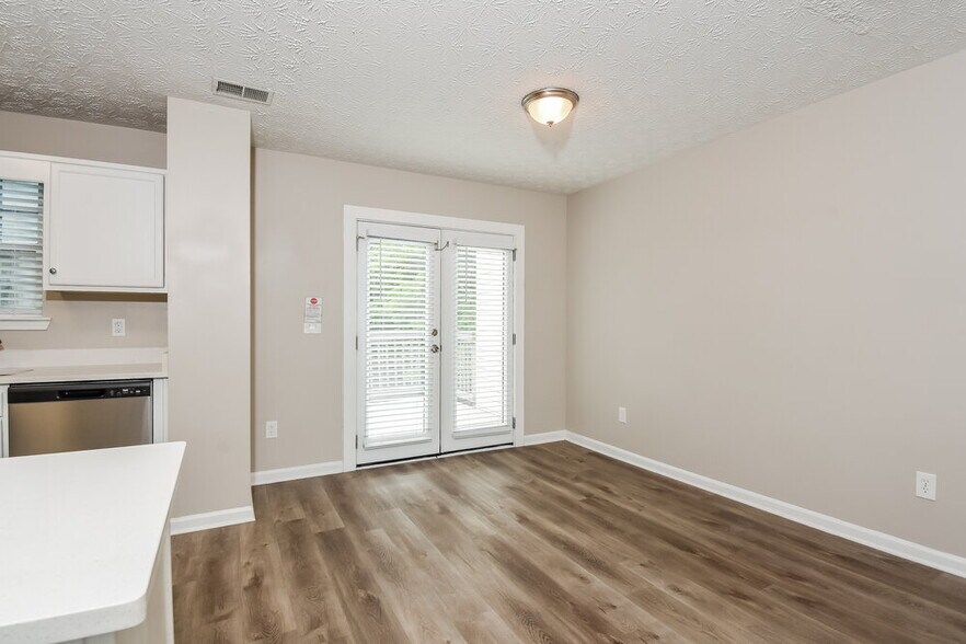 Building Photo - 23 Dewey Dr