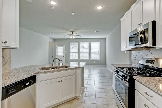 Building Photo - 18111 Alora Springs Trace