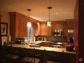 Building Photo - 2427 Chamonix Ln