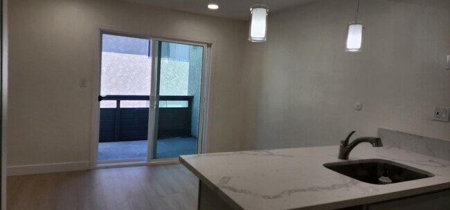 Building Photo - 2255 Cahuilla St