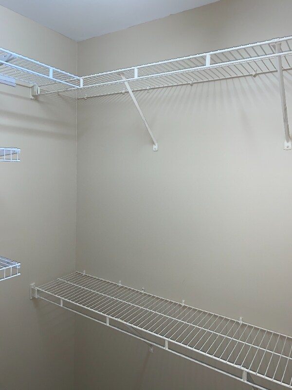 Building Photo - 2501 Huntscroft Ln