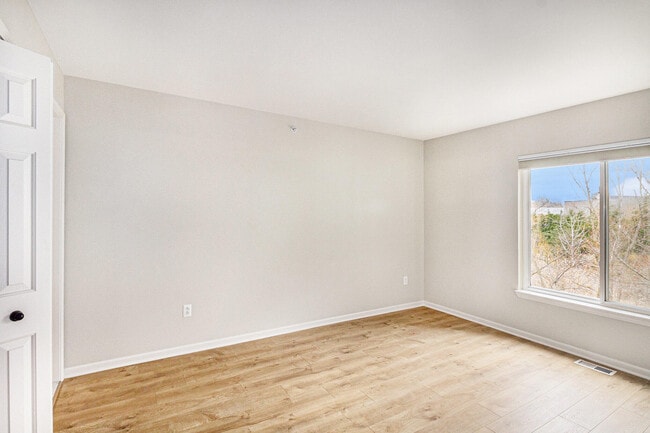 Building Photo - 3138 Asher Rd