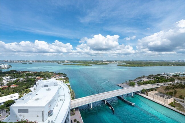 Building Photo - 10295 Collins Ave