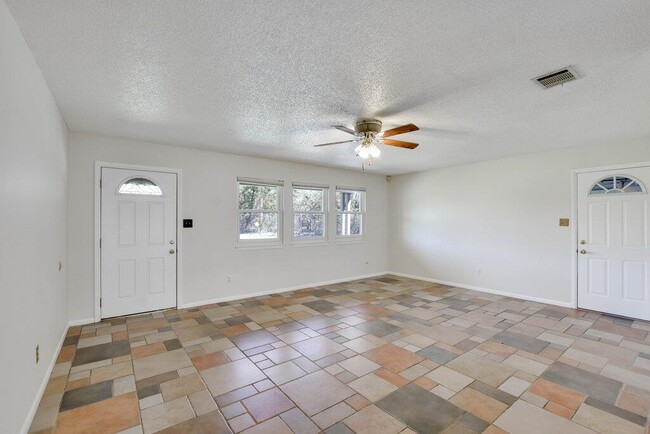 Building Photo - 16001 Awalt Dr