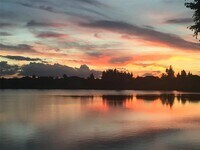 Building Photo - 935 Southlakes Way SW