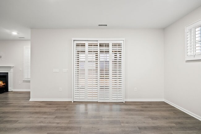 Building Photo - 2116 Curry Mdw Wy