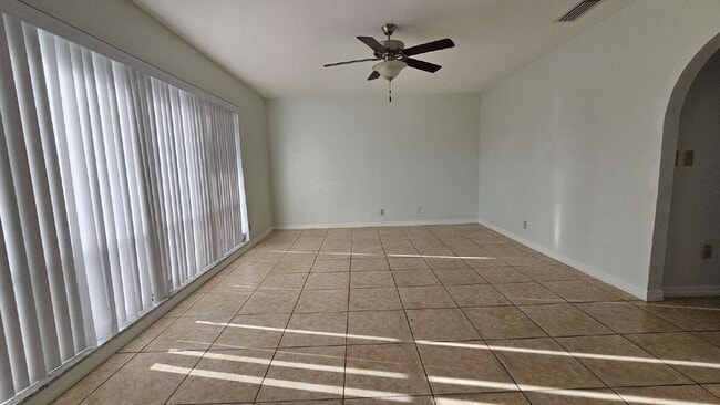 Building Photo - 3 Bedroom Pool Home in North Port  - MOVE ...
