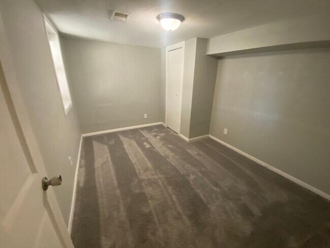 Building Photo - 2 bed house in Davenport