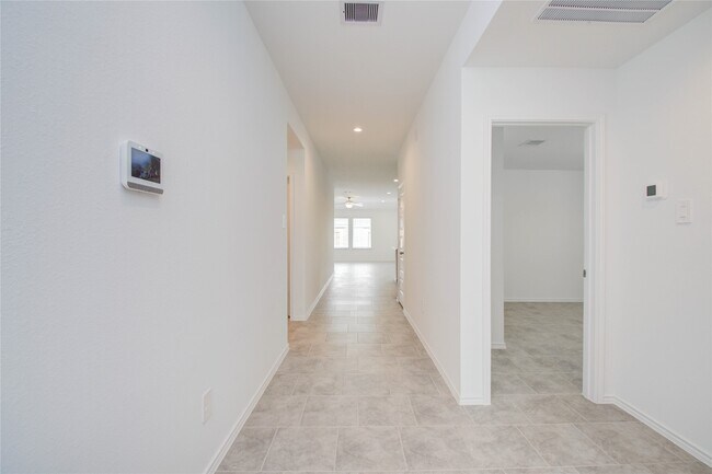 Building Photo - 1022 Cattle Chute Ct