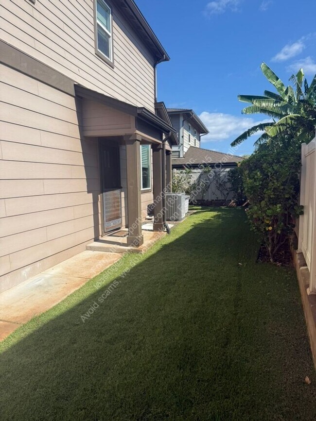 Building Photo - 91-1160 Kamakana St