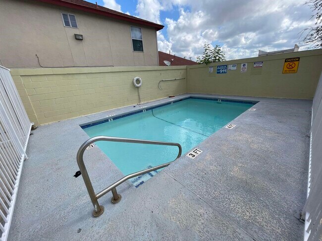 Building Photo - 5402 Marcella Ave