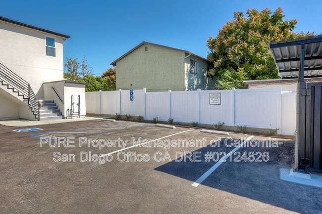 Building Photo - 630 N Juniper St