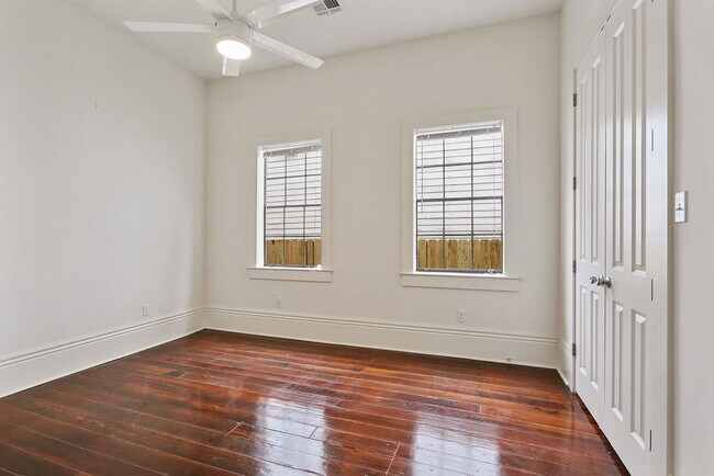 Building Photo - 2123 S Liberty St