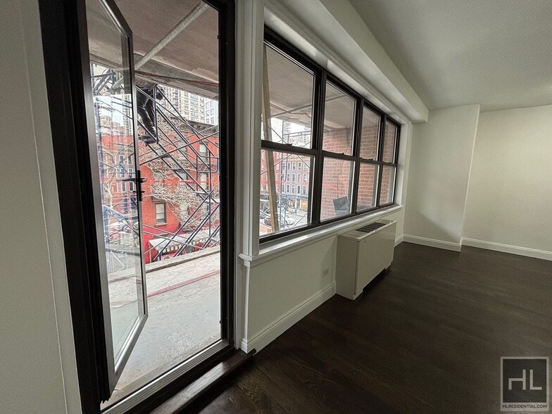 Building Photo - East 82nd Street