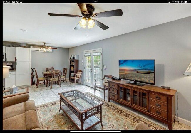 Building Photo - 111 Norwood Ln