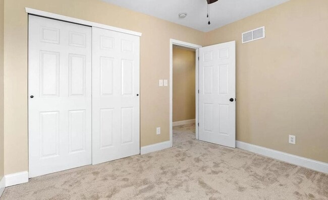 Building Photo - Lovely 2 Bedroom / 2 Bath for Rent