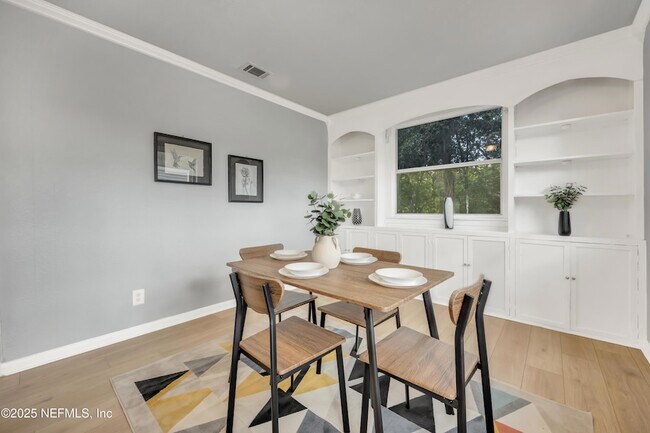 Building Photo - 1232 Hamilton St