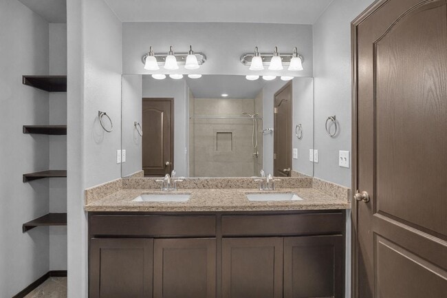 Building Photo - 5528 Somerville St