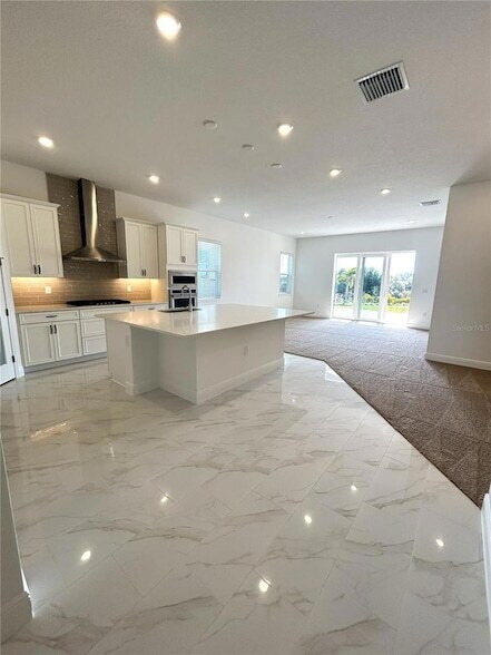 Building Photo - 16017 Volterra Point