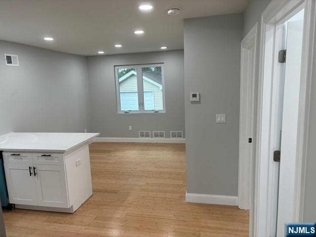 Building Photo - 86 Orange Ave