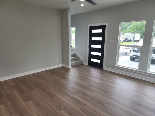 Building Photo - 2651 Beaumont Ave