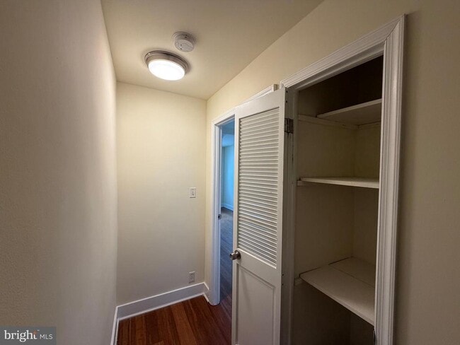 Building Photo - 1436 Wolf St