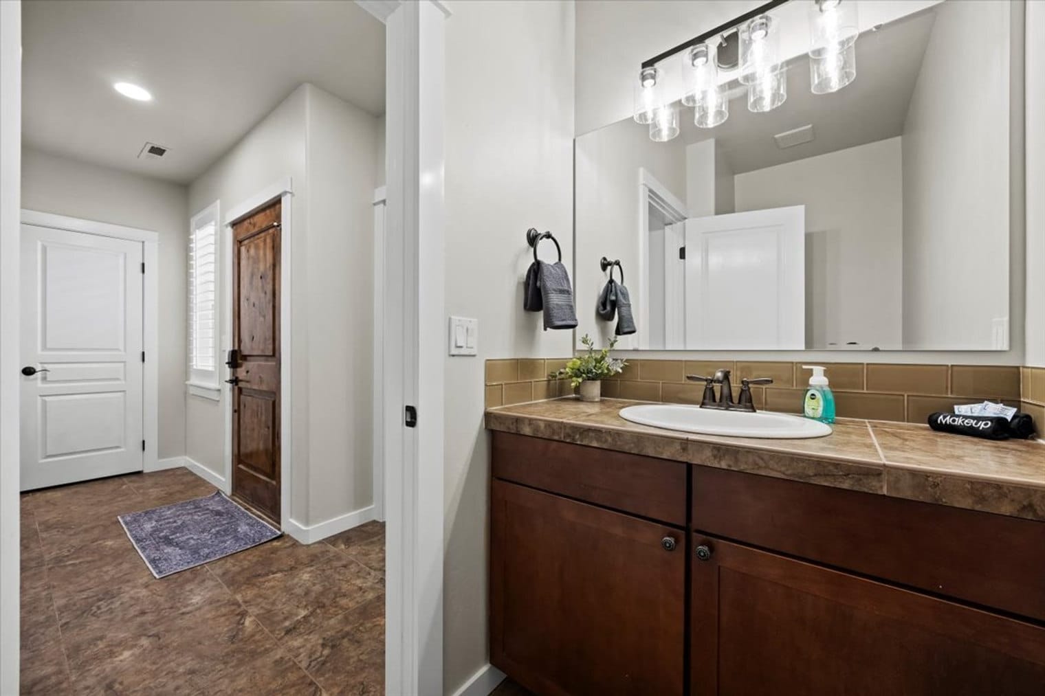 Building Photo - 10130 W Brownstone Dr