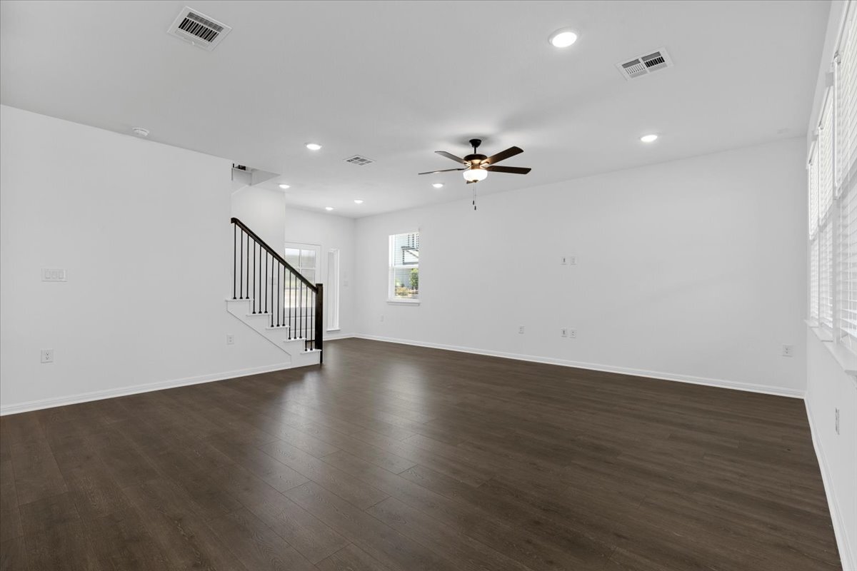 Building Photo - 15600 Nola Ct