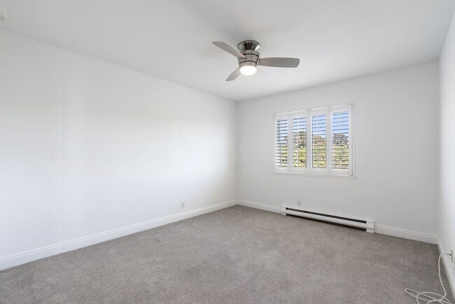 Building Photo - Live in Luxury: Spacious Sanctuary - Oceanfront Condo View Home with Mesmerizing Pacific Views