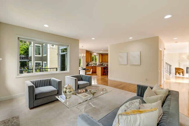 Building Photo - 8228 NE 187th Way