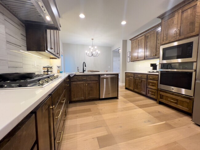Building Photo - 7208 Allman Dr