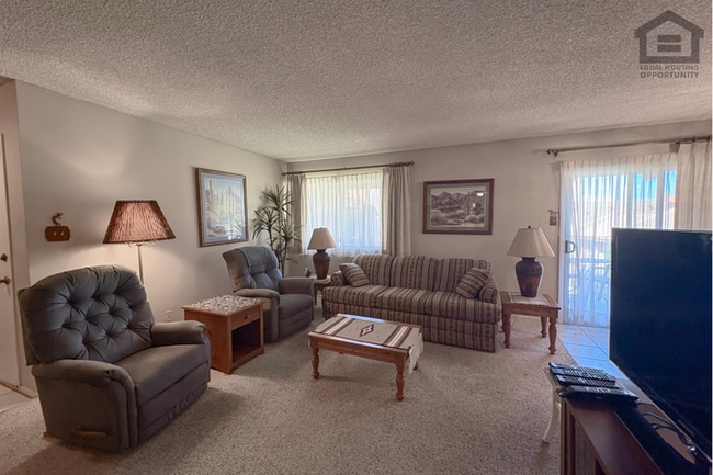 Building Photo - 2Bed/2Bath Condo at Thomas Rd/56th St! Ready for Immediate Move-In!