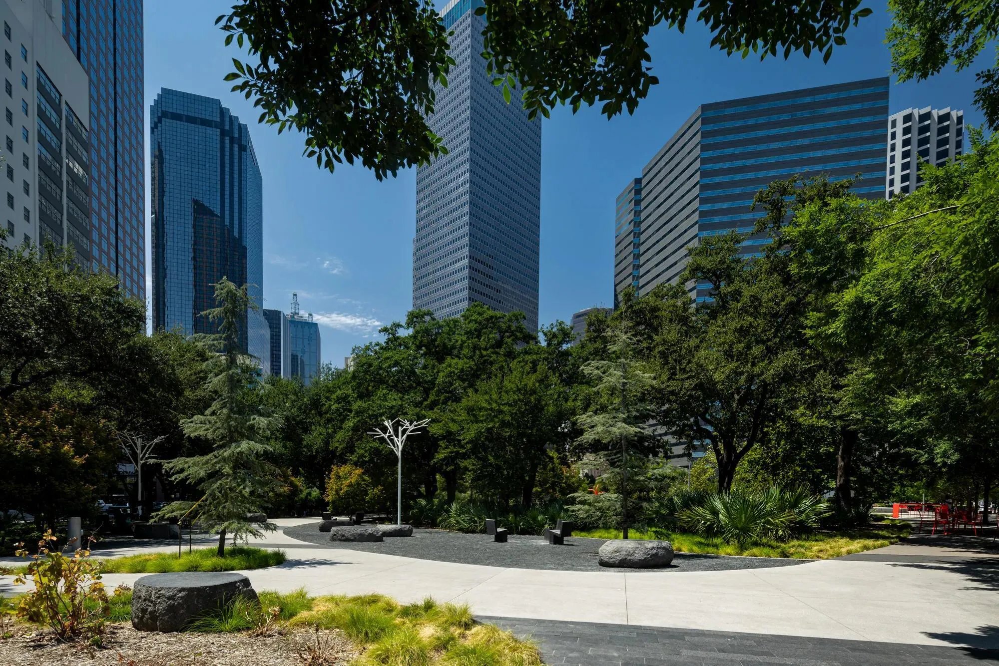 Building Photo - 400 South Saint Paul St