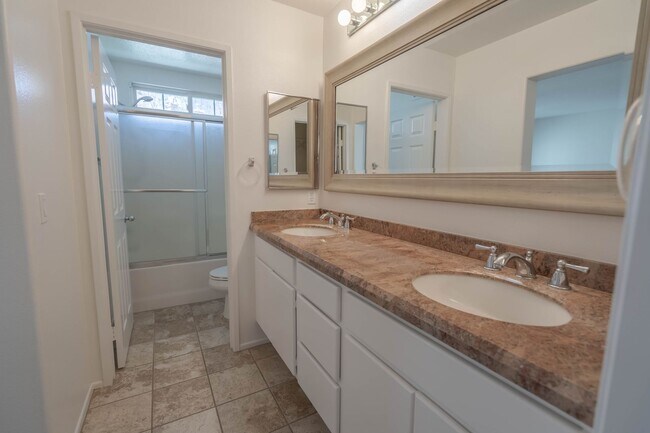 Building Photo - COMING SOON! The Palisades -  3 Bedroom Townhome for Rent in Stevenson Ranch!