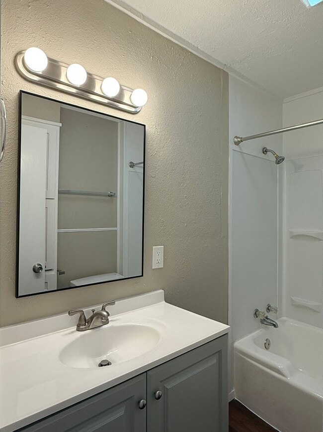 Building Photo - 2500 Taylor St