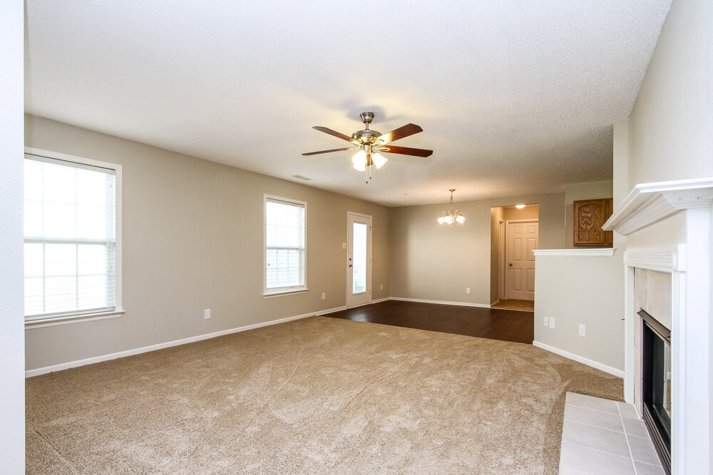Building Photo - 14384 Black Farm Dr