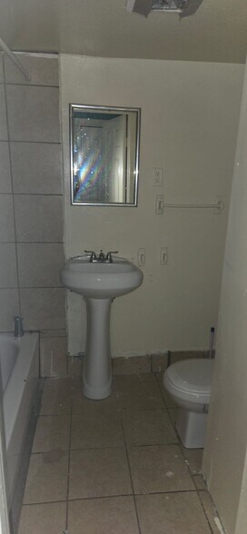 Building Photo - 4122 S Johnson St