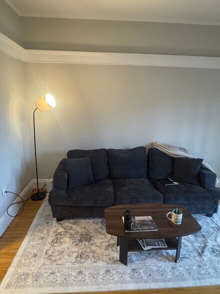 Building Photo - 4 Farrington Ave