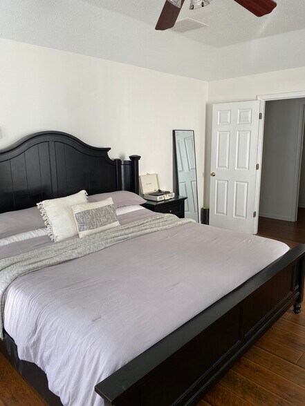 Building Photo - 5130 Cascade Hills Cir SW