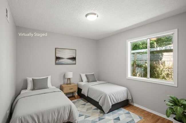 Building Photo - 215 SW 131st Ave