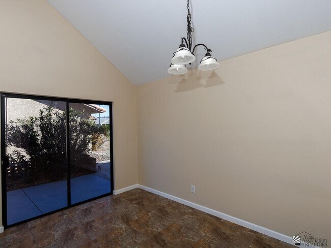 Building Photo - 12538 E Del Rico