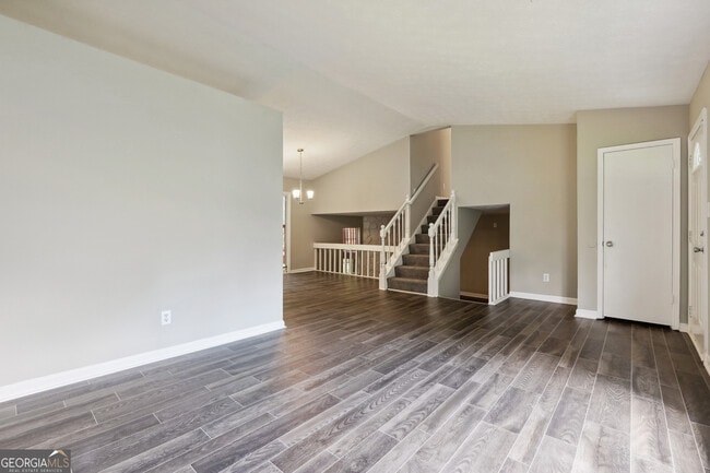 Building Photo - 1819 Singer Way