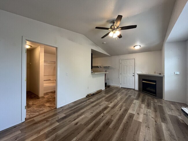 Building Photo - 15074 NW Central Dr
