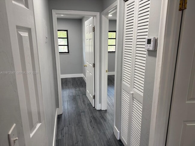 Building Photo - 2700 N 34th Ave