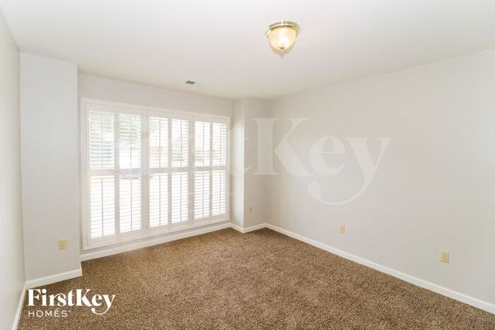 Building Photo - 1816 Candle Ridge Cove