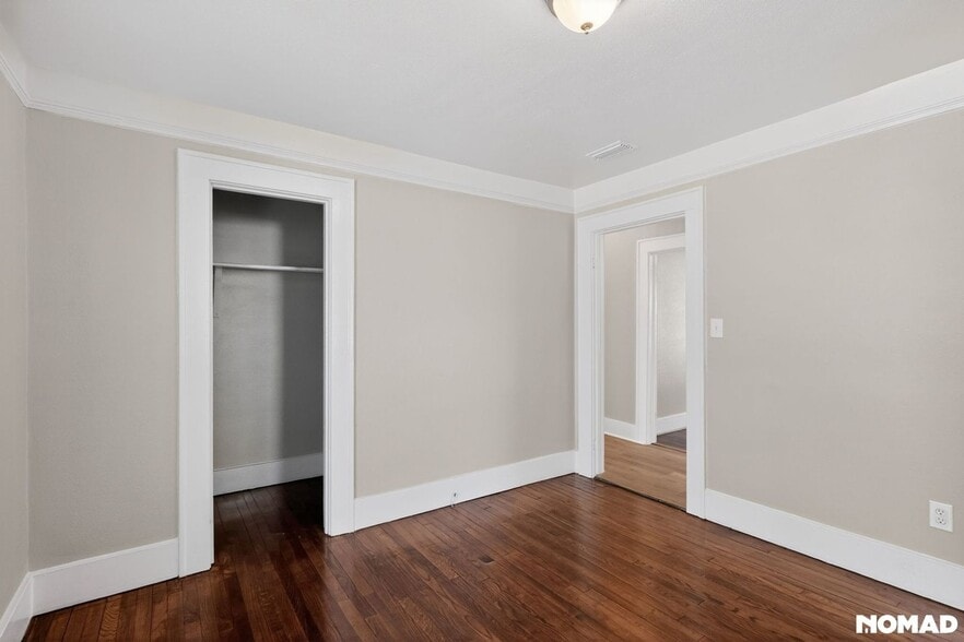 Building Photo - 2002 E 51st St