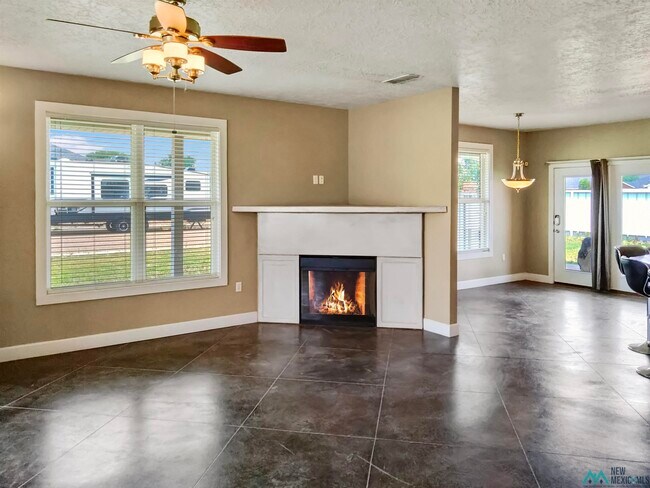 Building Photo - 2300 Reese Dr