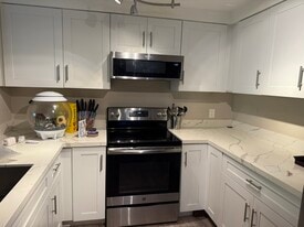 Building Photo - 2747 S Kihei Rd