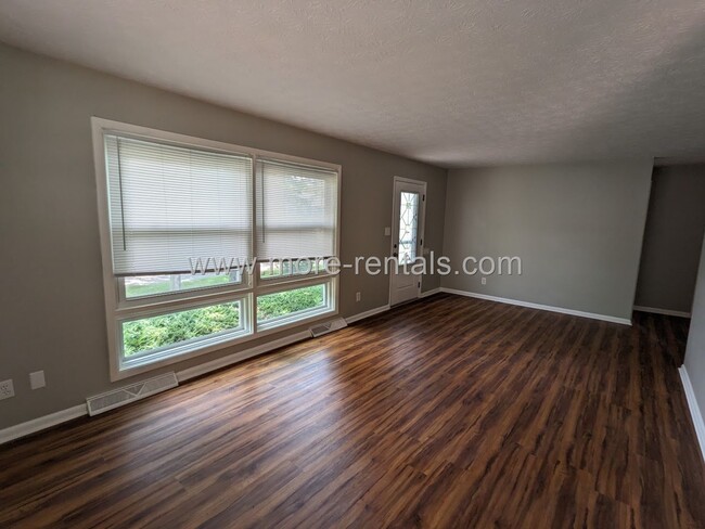 Building Photo - Ranch house with first floor laundry in Wh...